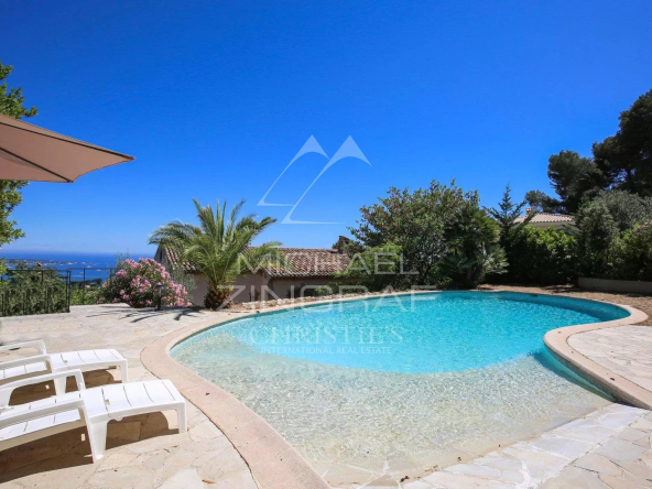 Charmante villa en pierre avec vue mer panoramique