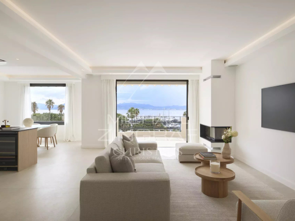 Cannes – Croisette – Exceptional 3-room apartment