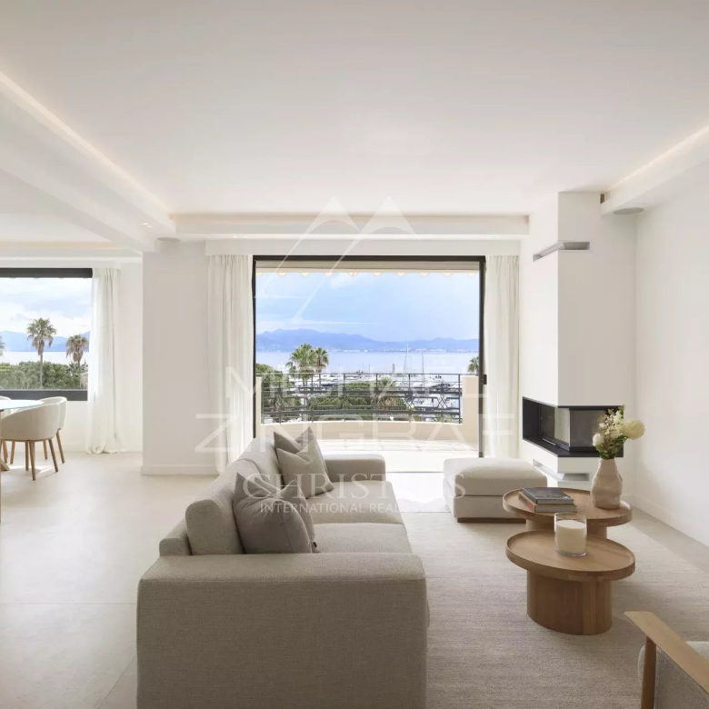 Cannes Palm Beach – Exceptional apartment with panoramic sea view