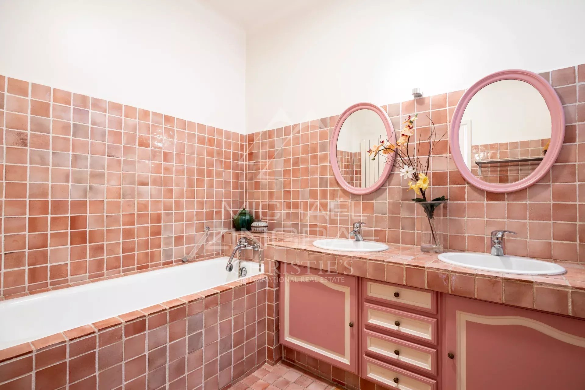 17631ddd596018ea8903be0f1a12cecc_c59552f376_1920-original