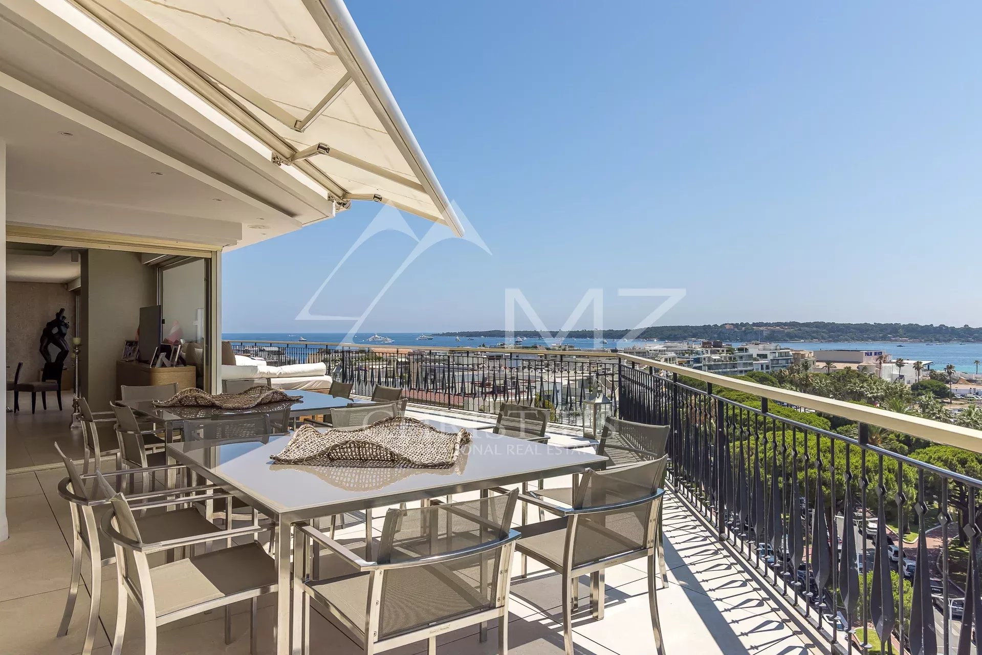 aa900b52e1c5432f73645ed0cbf99e17_780a4f190f_1919-original