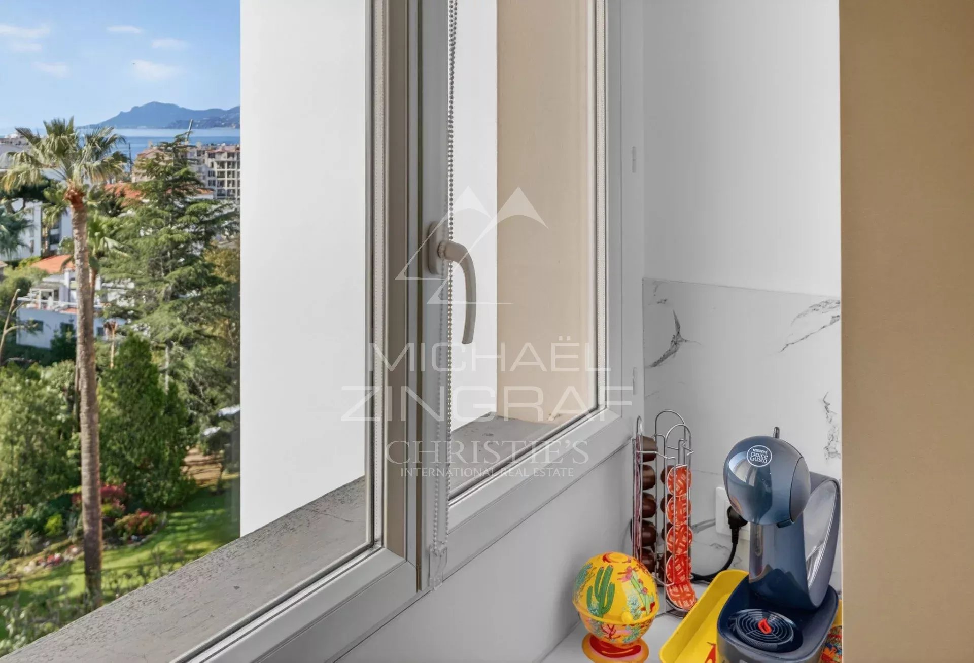 8bb311da50f15c6e403e702bdd271a7e_47d9ff8868_1920-original