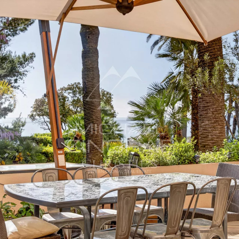 Cannes – Gazagnaire – Magnificent renovated 2-bedroom apartment