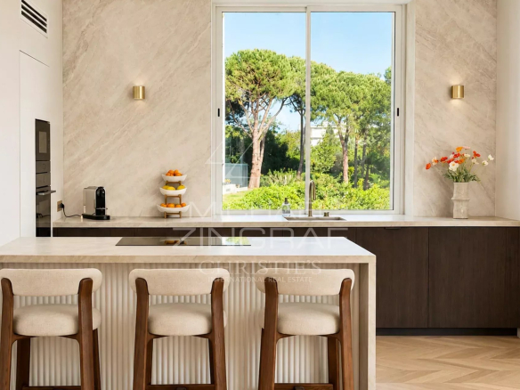 Cannes – Belle Époque Apartment – ​​3 bedrooms