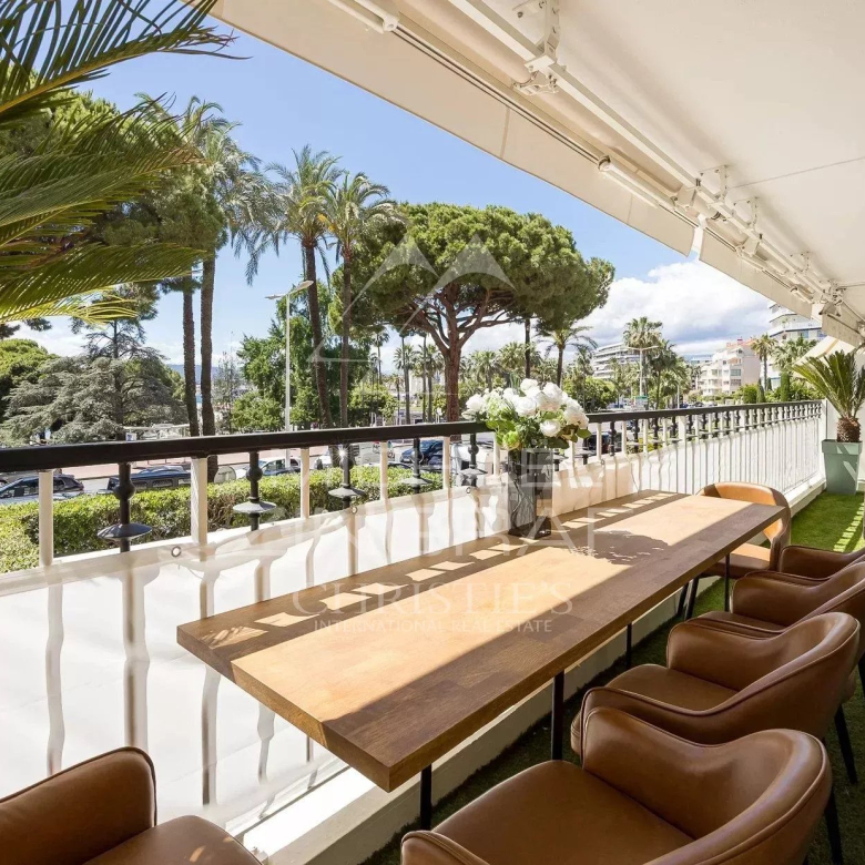 Marseille 7ème – Maison familiale avec piscine