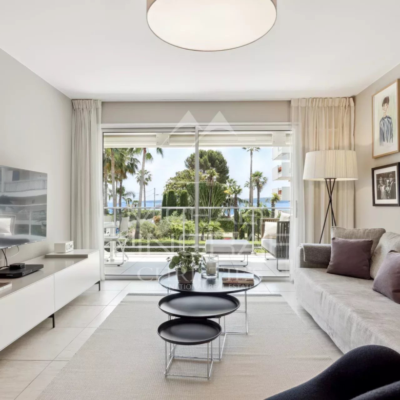 Cannes – Croisette – 3 Exceptional Rooms