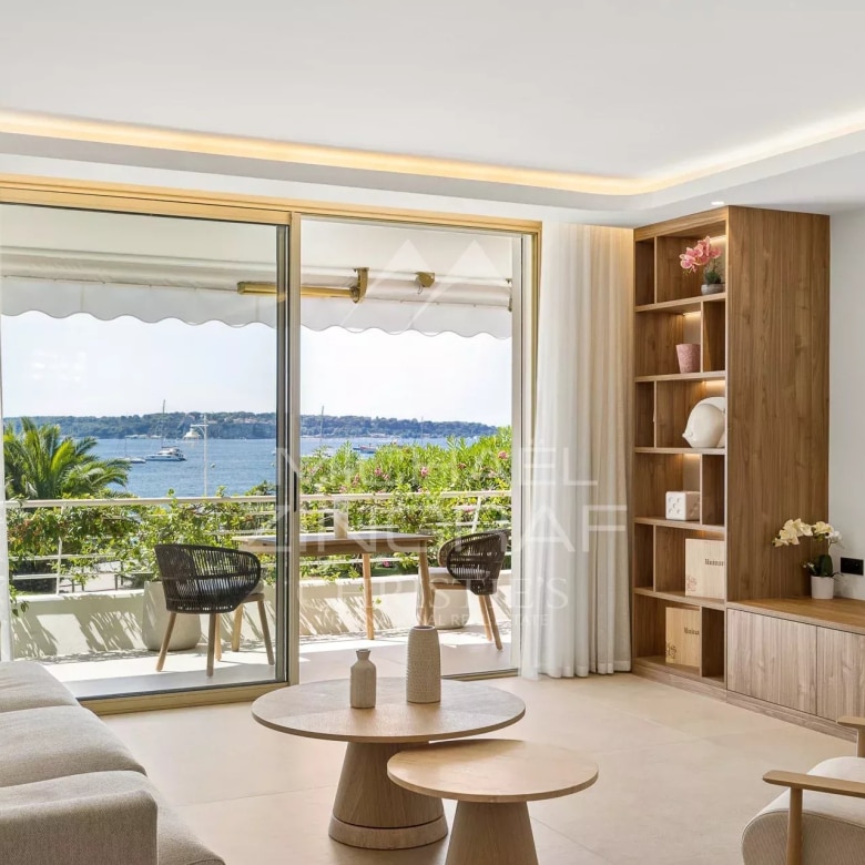 Luxury real estate photo | Charming Properties