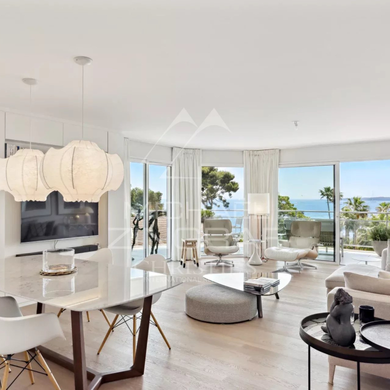 Luxury real estate photo | Charming Properties