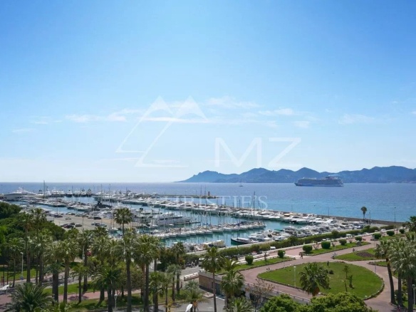 Cannes Croisette – Palm Beach – Rare – 5 pièces vue mer