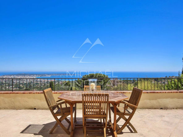 Charmante villa en pierre avec vue mer panoramique