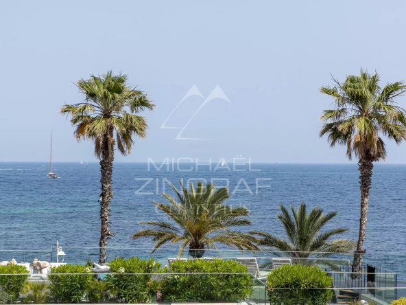 Palm Beach - Sea view apartment and Place de l&#39;Etang