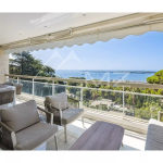 Superbe 3 pièces vue mer panoramique dans résidence de Prestige