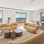 Découvrez ce bien d’exception situé sur les collines du Cannet résidentiel