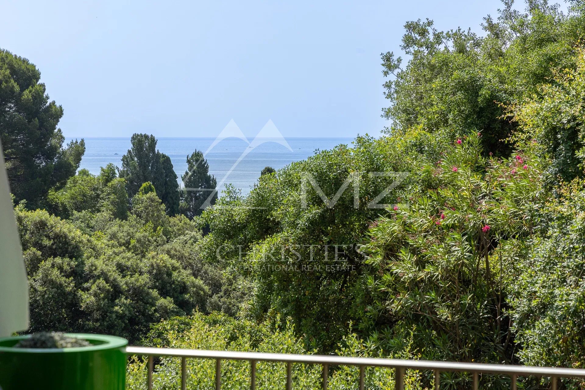 Superbe 3 pièces contemporain en parfait état