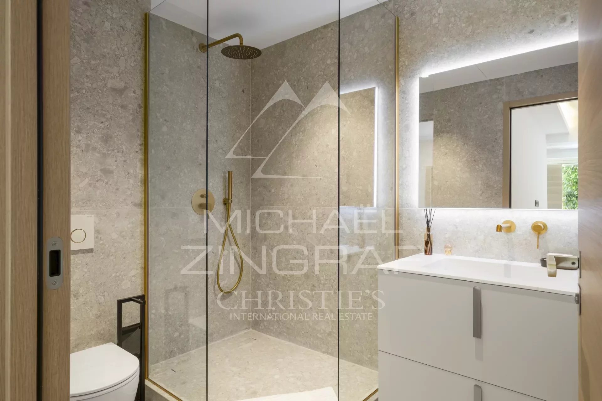 b0b9b1992128bb9654f4ce5bb4e37bdc_8ee0cc062d_1920-original