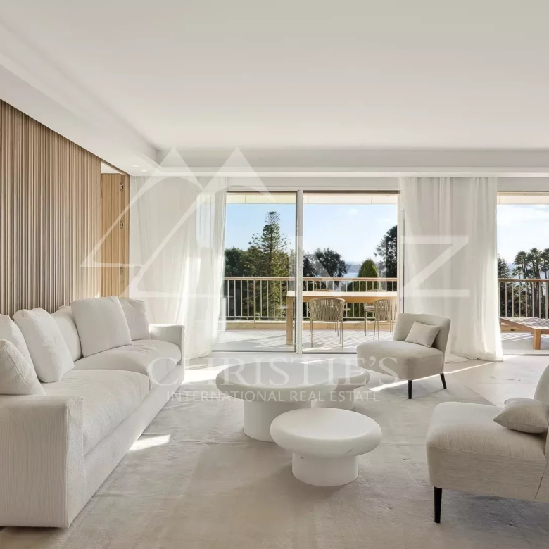 Magnifique appartement contemporain en dernier étage