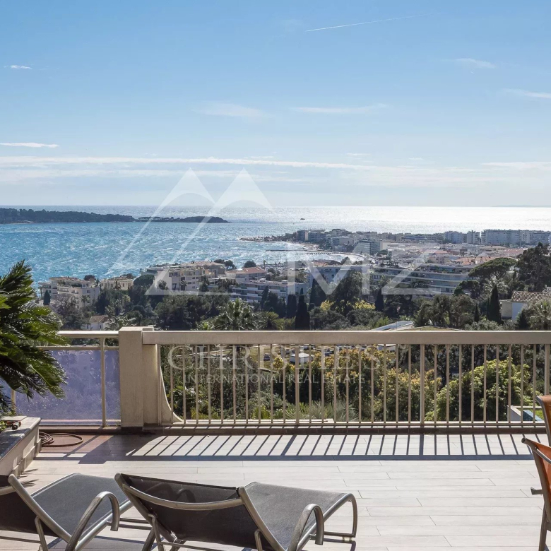 appartement d’angle 4 chambres vue Mer