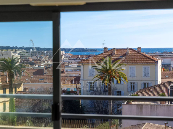 Bas Montrose, agréable duplex en dernier étage