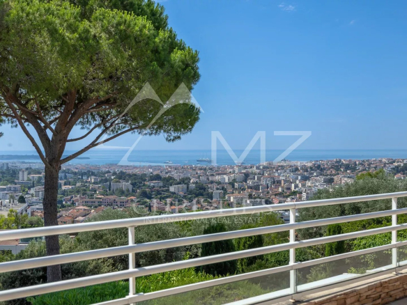 Luxury real estate photo | Charming Properties