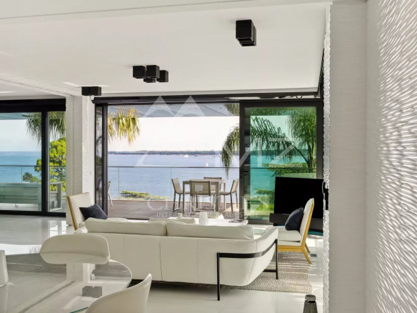 Appartement de grand standing avec vue sur la mer