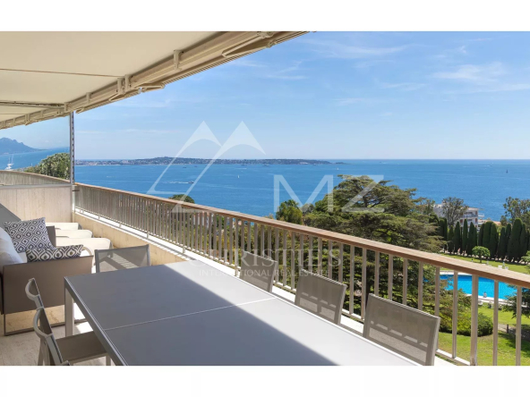 EXCLUSIVITE: Superbe 4 pièces vue mer panoramique