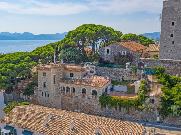 Castle in the heart of Cannes