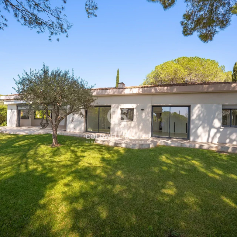 Mandelieu colline – Villa provençale – Vue mer