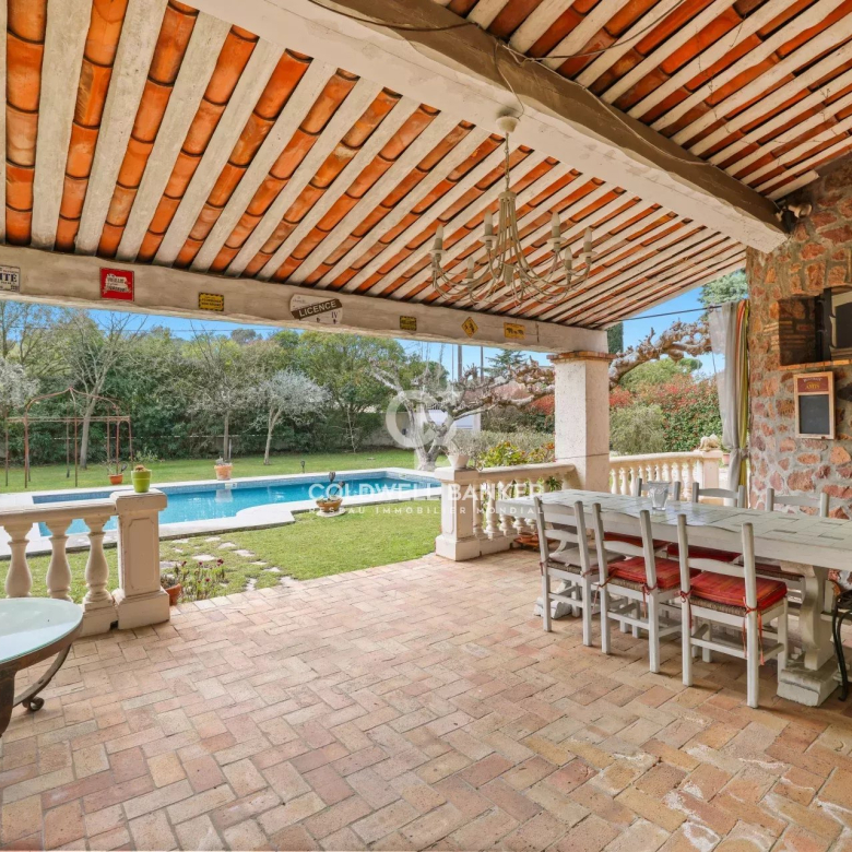 Stunning contemporary villa in Le Cannet Residential