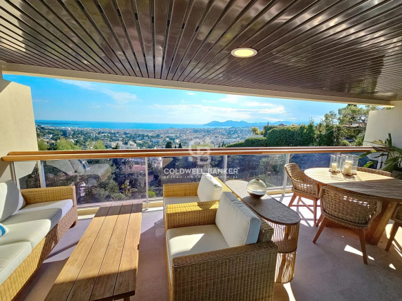 Luxury Apartment sea view - exclusive