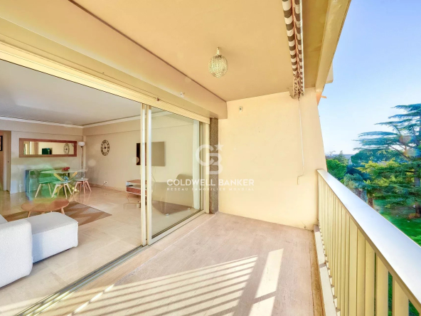 BAISSE DE PRIX – CANNES/MONTROSE – RÉSIDENCE SÉCURISÉ AVEC PISCINE ET PARC ARBORÉ