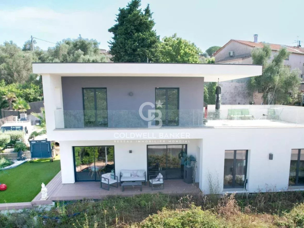 VILLA MODERNE VUE PANORAMIQUE 4CHAMBRES