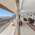 Bel appartement 4 pièces vue mer et collines
