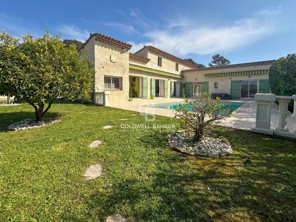 Mougins - Private domain - Absolute calm - individual villa with swimming pool and annexes