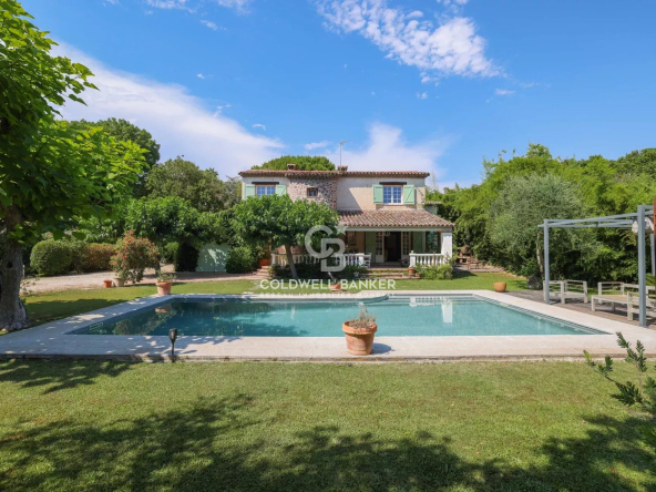 Make offer - spacious Provencal villa - walk from the Pond of Fontmerle and Golf