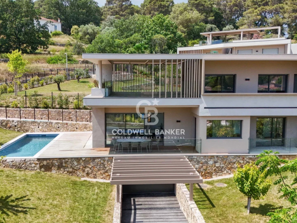 Mougins - New Villa in private domain with premium guarantees and location