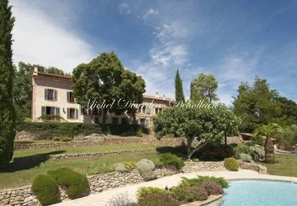 Pr. Lorgues Var, propriete viticole sur 9,5 ha