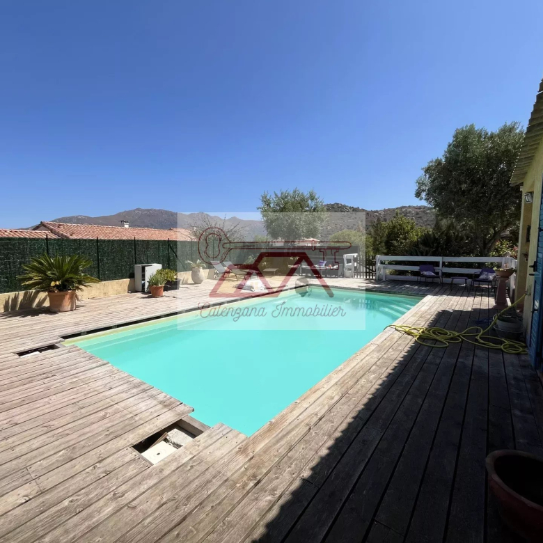 Villa avec vue panoramique sur la baie d’Algajola