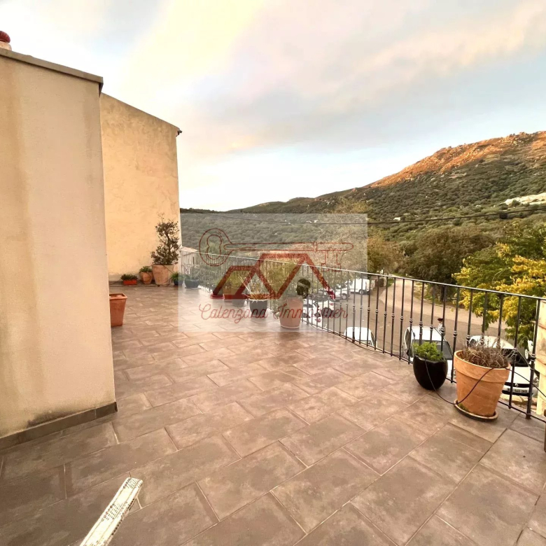 Une maison de rêve de type 5, avec la plage au bout du jardin !