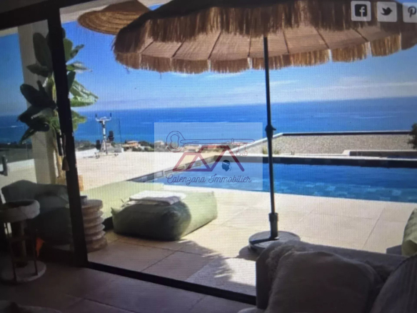 MAGNIFIQUE PROPRIETE A SOLENZARA CORSE DU SUD