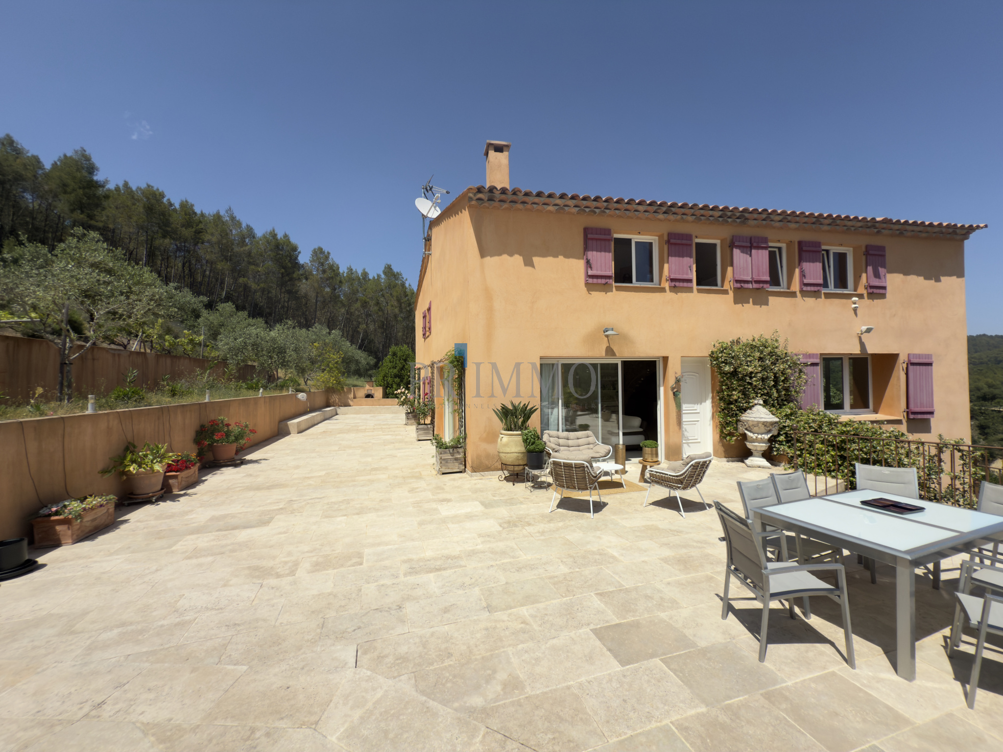 photo_58eea96c92b3f87aec8d486116ac7531