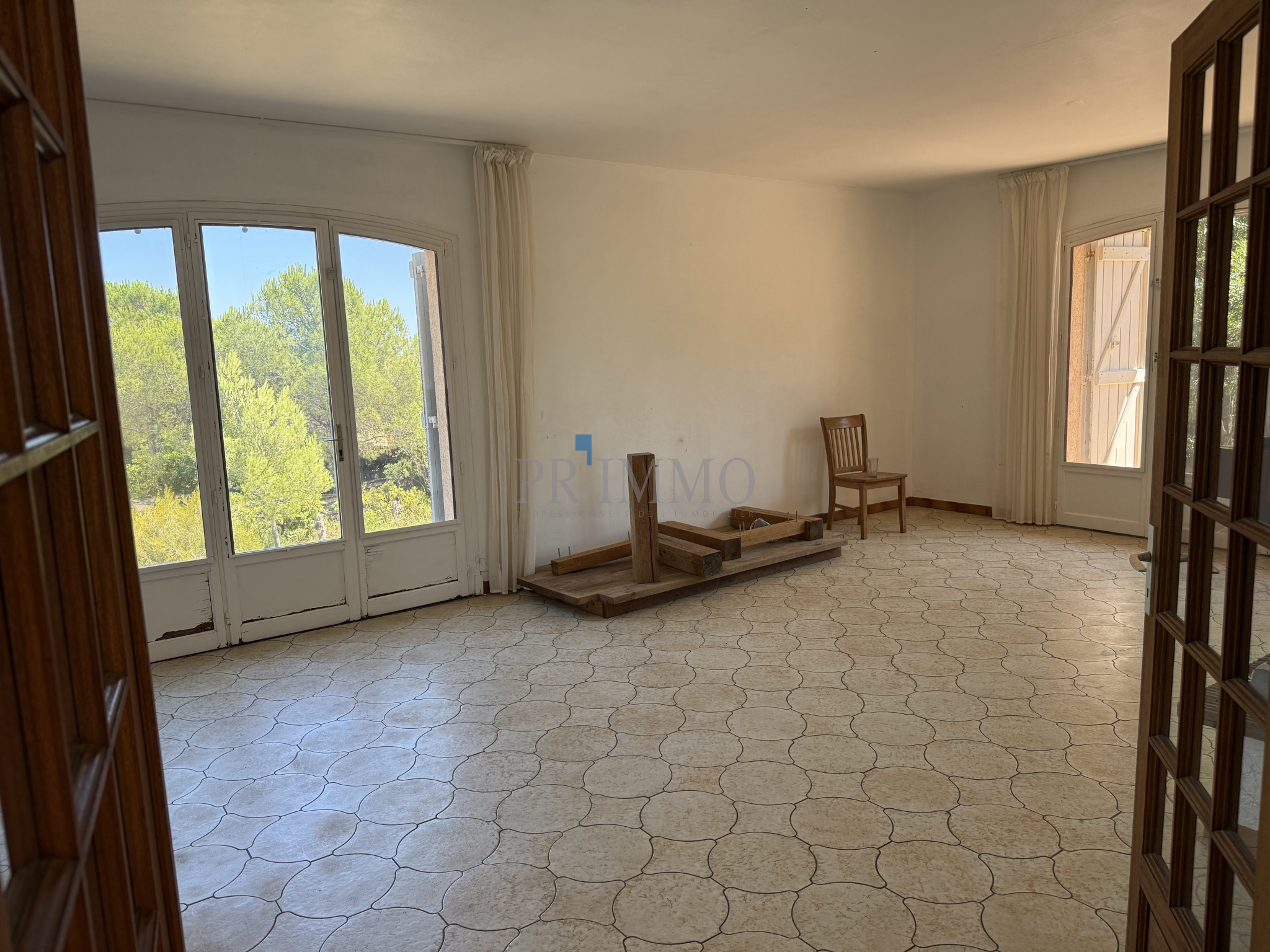 photo_66630740e2842a759457cbfc10af370c