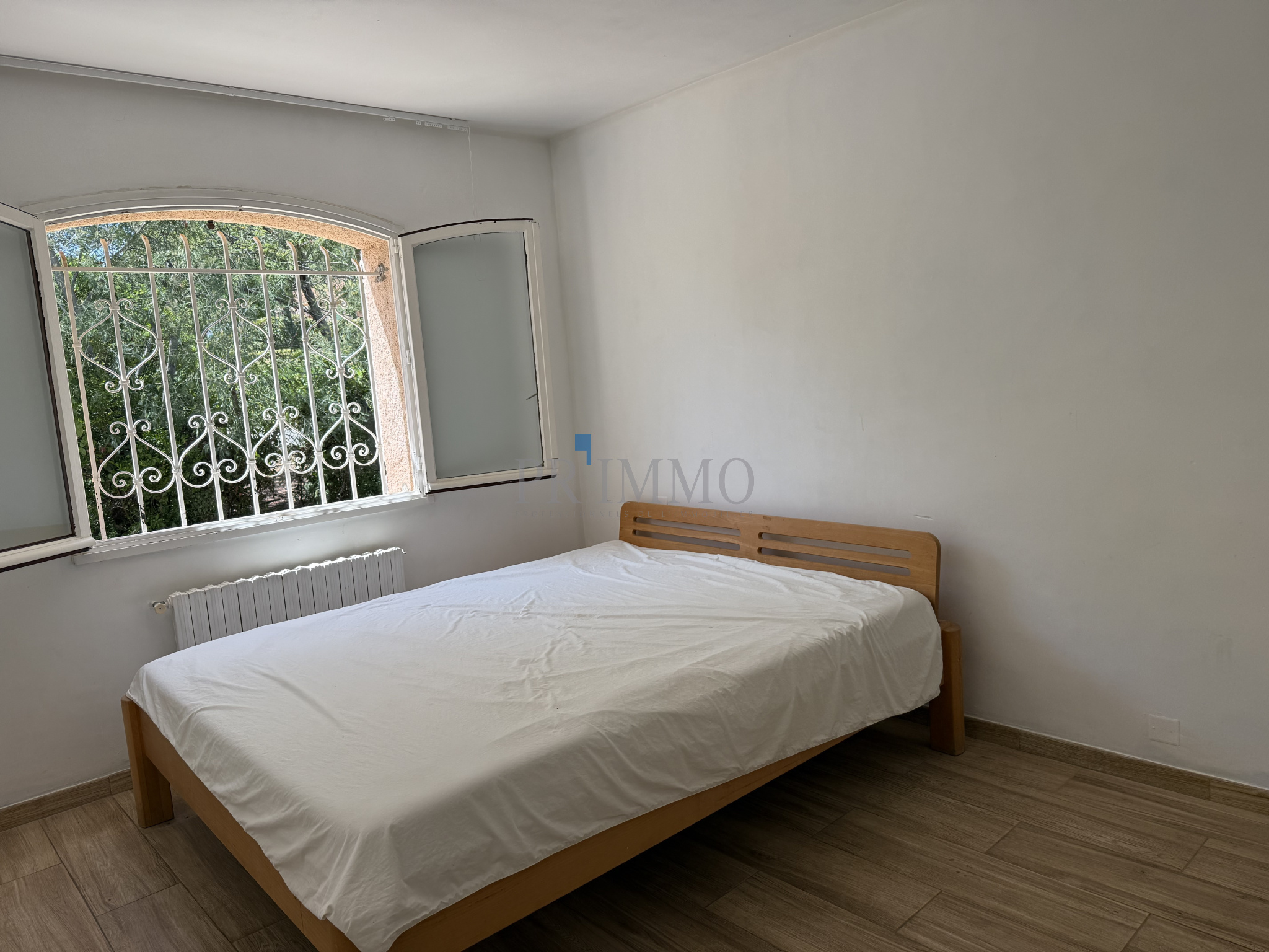 photo_b5c41d6fc7cde67d5688739bc7cb6b40