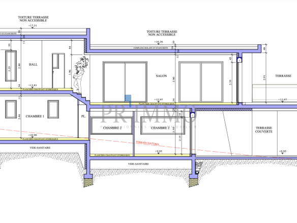 Plan de coupe d'une villa contemporaine avec piscine et garage, terrain à bâtir aux Issambres.
