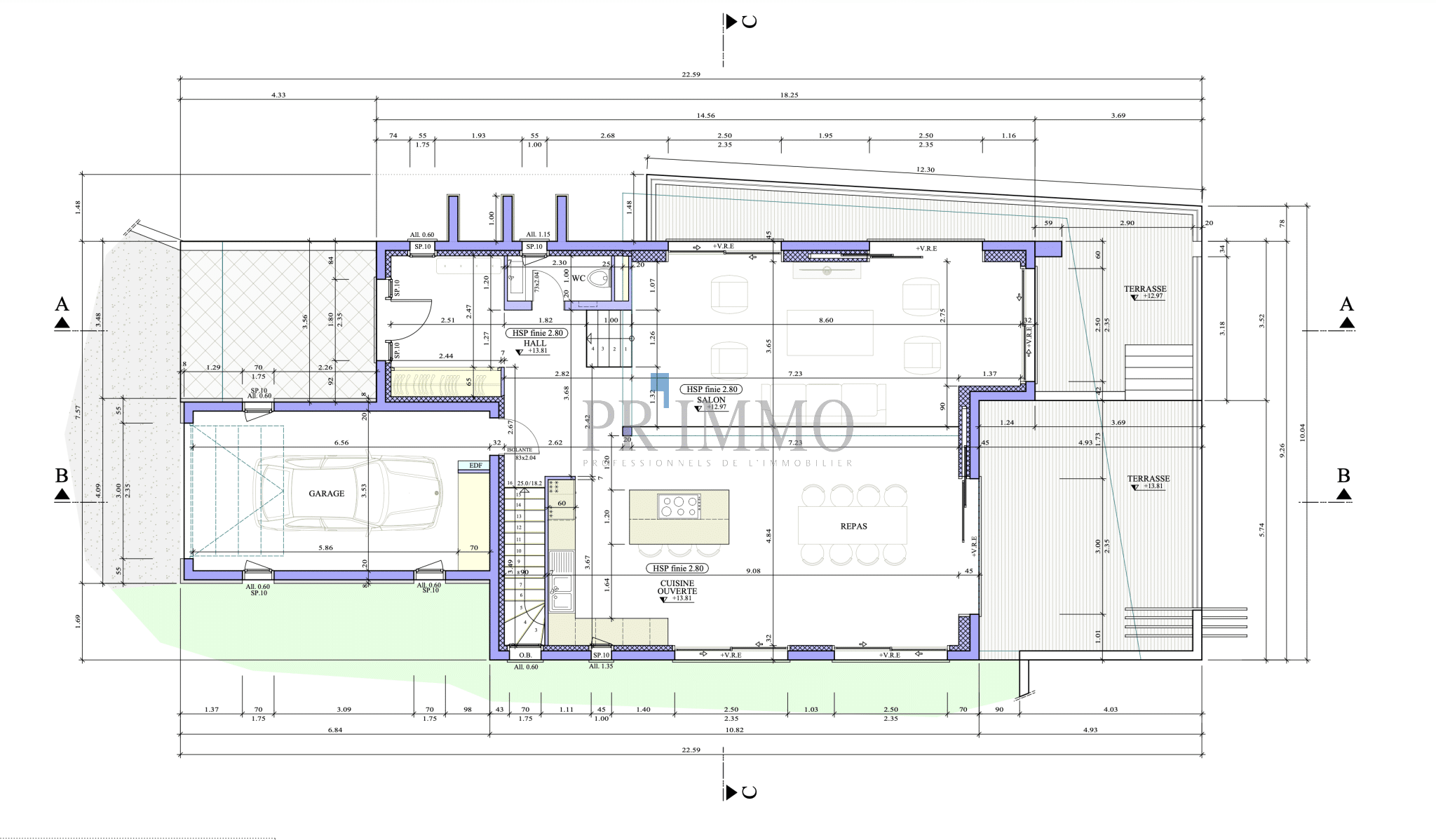 Plan de construction d'une villa contemporaine avec piscine et garage.