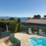 MAISON VUE MER AVEC STUDIO INDÉPENDANT, PISCINE, DOUBLE GARA