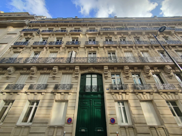 Apartment for sale in Paris 17th arrondissement