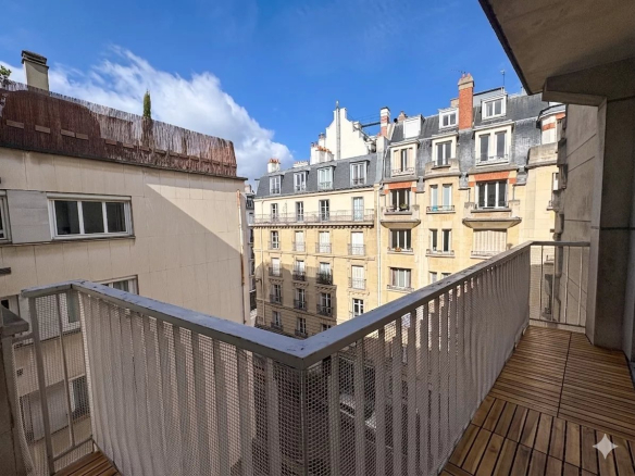 Apartment for sale in Paris 17th arrondissement