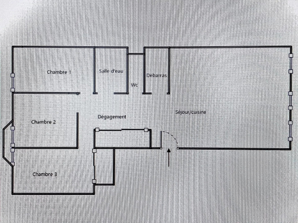 Plan d'un grand appartement de 4 pièces avec balconnets à Paris 13ème.