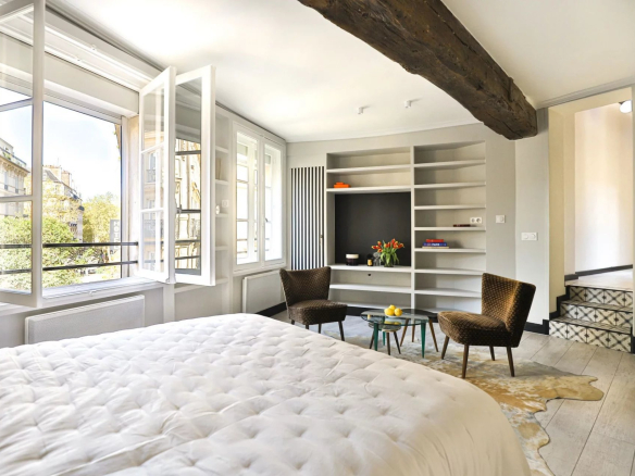 Luxury real estate photo | Charming Properties
