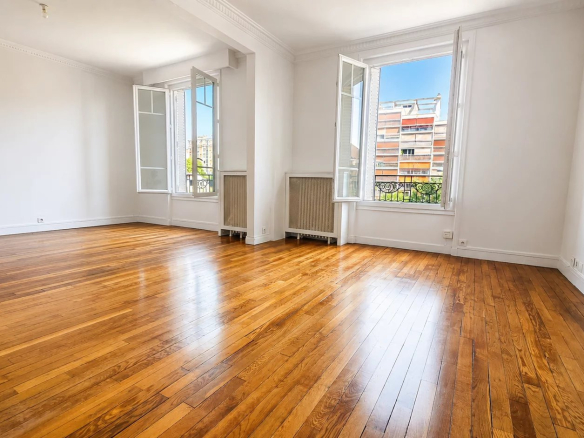 Luxury real estate photo | Charming Properties
